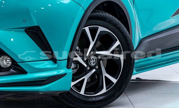 Buy Used Toyota C-HR Green Car in Bangkok in Bangkok Buy Used Toyota C-HR Green Car in Bangkok in Bangkok