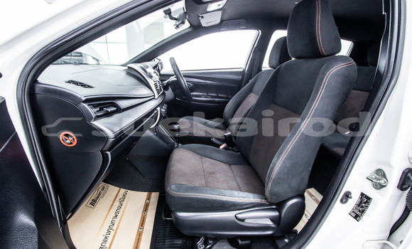 ซื้อ รถมือสอง Toyota Yaris ขาว รถยนต์ ใน %{เมือง} ใน กรุงเทพมหานคร ซื้อ รถมือสอง Toyota Yaris ขาว รถยนต์ ใน %{เมือง} ใน กรุงเทพมหานคร