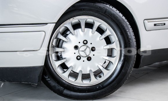 Buy Used Mercedes-Benz E-Classe Other Car in Bangkok in Bangkok Buy Used Mercedes-Benz E-Classe Other Car in Bangkok in Bangkok