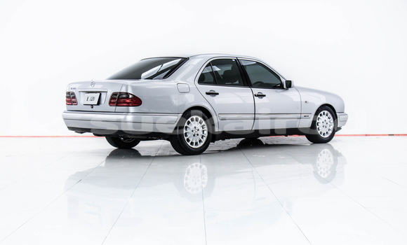 Buy Used Mercedes-Benz E-Classe Other Car in Bangkok in Bangkok Buy Used Mercedes-Benz E-Classe Other Car in Bangkok in Bangkok