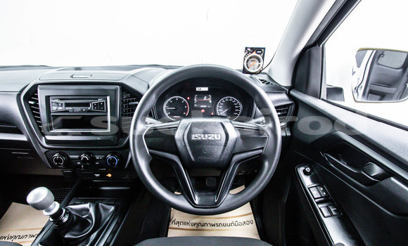 Buy Used Isuzu D-Max White Car in Bangkok in Bangkok Buy Used Isuzu D-Max White Car in Bangkok in Bangkok