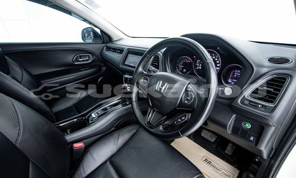 ซื้อ รถมือสอง Honda HR-V ขาว รถยนต์ ใน %{เมือง} ใน กรุงเทพมหานคร ซื้อ รถมือสอง Honda HR-V ขาว รถยนต์ ใน %{เมือง} ใน กรุงเทพมหานคร