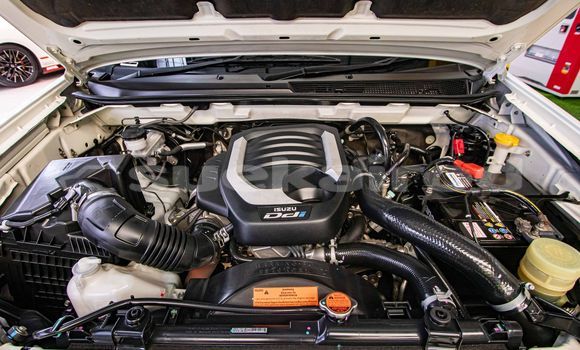 Buy Used Isuzu D-Max White Car in Bangkok in Bangkok Buy Used Isuzu D-Max White Car in Bangkok in Bangkok