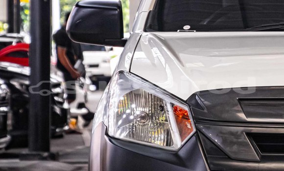 Buy Used Isuzu D-Max White Car in Bangkok in Bangkok Buy Used Isuzu D-Max White Car in Bangkok in Bangkok