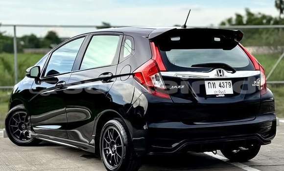 ซื้อ รถมือสอง Honda Jazz สีดำ รถยนต์ ใน %{เมือง} ใน กรุงเทพมหานคร ซื้อ รถมือสอง Honda Jazz สีดำ รถยนต์ ใน %{เมือง} ใน กรุงเทพมหานคร