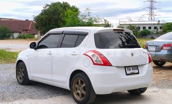 ซื้อ รถมือสอง Suzuki Swift ขาว รถยนต์ ใน %{เมือง} ใน กาฬสินธุ์ ซื้อ รถมือสอง Suzuki Swift ขาว รถยนต์ ใน %{เมือง} ใน กาฬสินธุ์