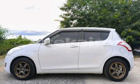 ซื้อ รถมือสอง Suzuki Swift ขาว รถยนต์ ใน %{เมือง} ใน กาฬสินธุ์ ซื้อ รถมือสอง Suzuki Swift ขาว รถยนต์ ใน %{เมือง} ใน กาฬสินธุ์