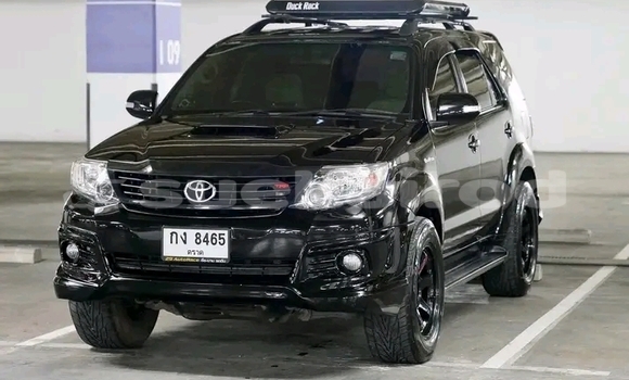 ซื้อ รถมือสอง Toyota Fortuner สีดำ รถยนต์ ใน %{เมือง} ใน จันทบุรี ซื้อ รถมือสอง Toyota Fortuner สีดำ รถยนต์ ใน %{เมือง} ใน จันทบุรี