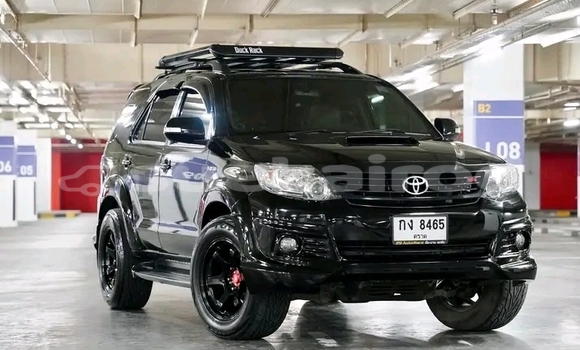 ซื้อ รถมือสอง Toyota Fortuner สีดำ รถยนต์ ใน %{เมือง} ใน จันทบุรี ซื้อ รถมือสอง Toyota Fortuner สีดำ รถยนต์ ใน %{เมือง} ใน จันทบุรี