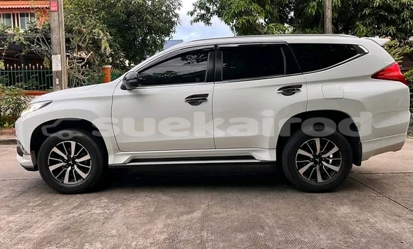 ซื้อ รถมือสอง Mitsubishi Pajero ขาว รถยนต์ ใน %{เมือง} ใน ชัยนาท ซื้อ รถมือสอง Mitsubishi Pajero ขาว รถยนต์ ใน %{เมือง} ใน ชัยนาท