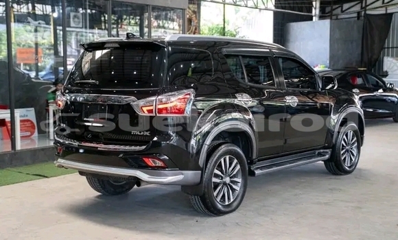 ซื้อ รถมือสอง Isuzu Stylus สีดำ รถยนต์ ใน %{เมือง} ใน ชัยนาท ซื้อ รถมือสอง Isuzu Stylus สีดำ รถยนต์ ใน %{เมือง} ใน ชัยนาท