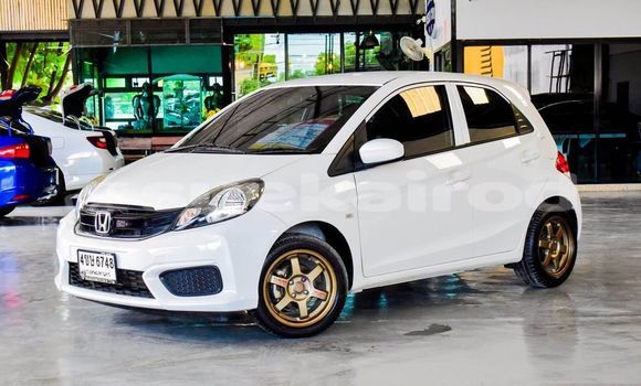 ซื้อ รถมือสอง Honda Brio ขาว รถยนต์ ใน %{เมือง} ใน กรุงเทพมหานคร