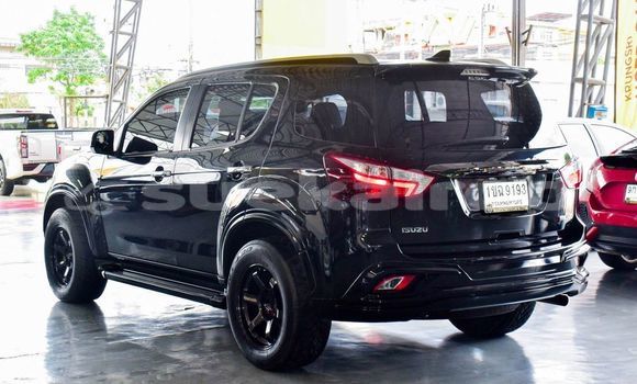 ซื้อ รถมือสอง Isuzu MU-X สีดำ รถยนต์ ใน %{เมือง} ใน กรุงเทพมหานคร ซื้อ รถมือสอง Isuzu MU-X สีดำ รถยนต์ ใน %{เมือง} ใน กรุงเทพมหานคร