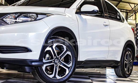 ซื้อ รถมือสอง Honda HR-V ขาว รถยนต์ ใน %{เมือง} ใน กรุงเทพมหานคร ซื้อ รถมือสอง Honda HR-V ขาว รถยนต์ ใน %{เมือง} ใน กรุงเทพมหานคร