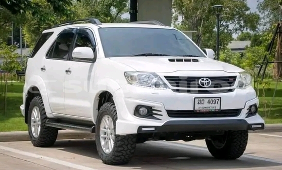 ซื้อ รถมือสอง Toyota Fortuner ขาว รถยนต์ ใน %{เมือง} ใน สมุทรปราการ ซื้อ รถมือสอง Toyota Fortuner ขาว รถยนต์ ใน %{เมือง} ใน สมุทรปราการ