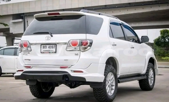 ซื้อ รถมือสอง Toyota Fortuner ขาว รถยนต์ ใน %{เมือง} ใน สมุทรปราการ ซื้อ รถมือสอง Toyota Fortuner ขาว รถยนต์ ใน %{เมือง} ใน สมุทรปราการ