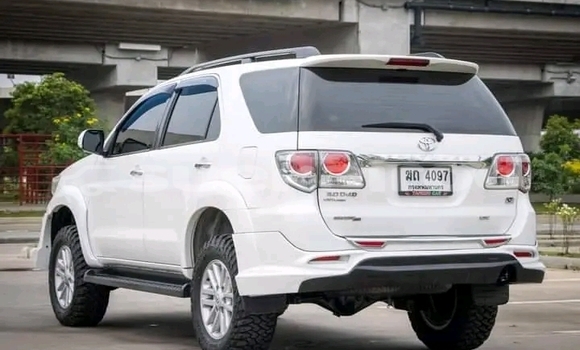 ซื้อ รถมือสอง Toyota Fortuner ขาว รถยนต์ ใน %{เมือง} ใน สมุทรปราการ ซื้อ รถมือสอง Toyota Fortuner ขาว รถยนต์ ใน %{เมือง} ใน สมุทรปราการ