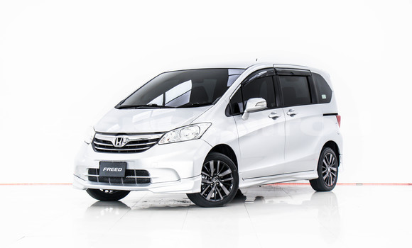 Buy Used Toyota Avanza Other Car in Bangkok in Bangkok Buy Used Toyota Avanza Other Car in Bangkok in Bangkok