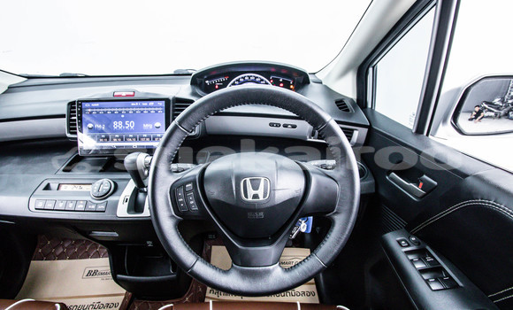 Buy Used Toyota Avanza Other Car in Bangkok in Bangkok Buy Used Toyota Avanza Other Car in Bangkok in Bangkok