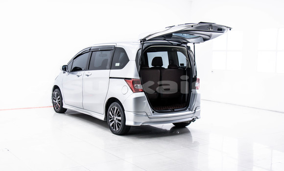 Buy Used Toyota Avanza Other Car in Bangkok in Bangkok Buy Used Toyota Avanza Other Car in Bangkok in Bangkok