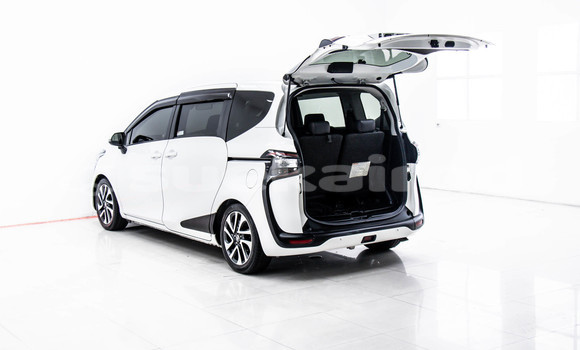 ซื้อ รถมือสอง Toyota Sienta ขาว รถยนต์ ใน %{เมือง} ใน กรุงเทพมหานคร ซื้อ รถมือสอง Toyota Sienta ขาว รถยนต์ ใน %{เมือง} ใน กรุงเทพมหานคร