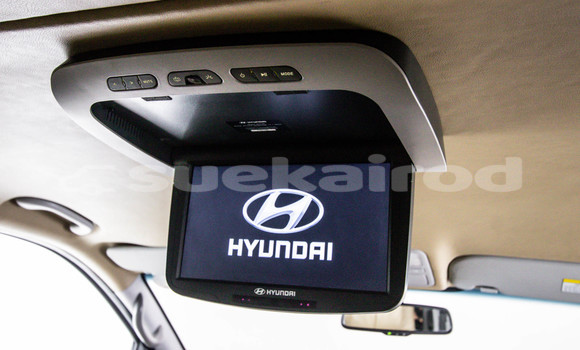 Buy Used Hyundai H1 White Car in Bangkok in Bangkok Buy Used Hyundai H1 White Car in Bangkok in Bangkok