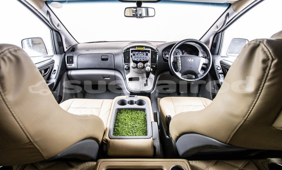 Buy Used Hyundai H1 White Car in Bangkok in Bangkok Buy Used Hyundai H1 White Car in Bangkok in Bangkok