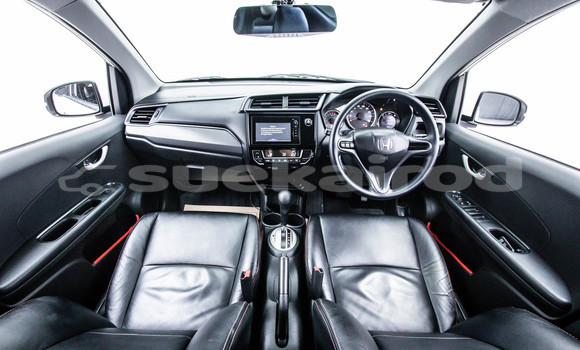 Buy Used Honda Mobilio White Car in Bangkok in Bangkok Buy Used Honda Mobilio White Car in Bangkok in Bangkok