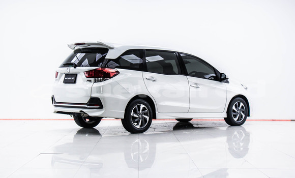 Buy Used Honda Mobilio White Car in Bangkok in Bangkok Buy Used Honda Mobilio White Car in Bangkok in Bangkok