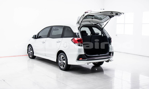 Buy Used Honda Mobilio White Car in Bangkok in Bangkok Buy Used Honda Mobilio White Car in Bangkok in Bangkok