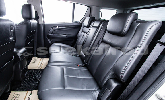 Buy Used Isuzu MU-X White Car in Bangkok in Bangkok Buy Used Isuzu MU-X White Car in Bangkok in Bangkok