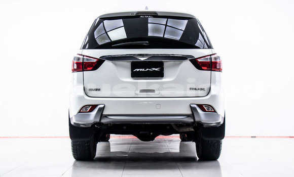 Buy Used Isuzu MU-X White Car in Bangkok in Bangkok Buy Used Isuzu MU-X White Car in Bangkok in Bangkok