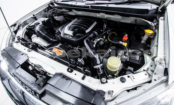 Buy Used Isuzu MU-X White Car in Bangkok in Bangkok Buy Used Isuzu MU-X White Car in Bangkok in Bangkok