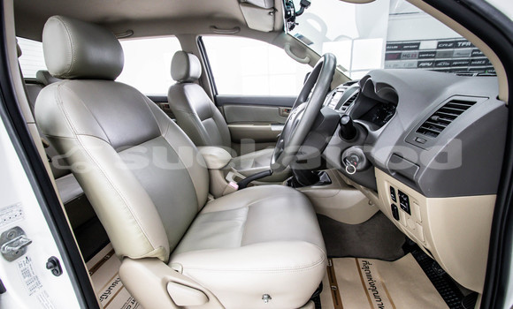 ซื้อ รถมือสอง Toyota Hiluxe VIGO ขาว รถยนต์ ใน %{เมือง} ใน กรุงเทพมหานคร ซื้อ รถมือสอง Toyota Hiluxe VIGO ขาว รถยนต์ ใน %{เมือง} ใน กรุงเทพมหานคร