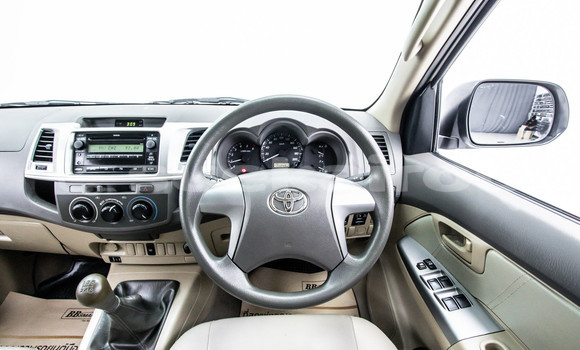 ซื้อ รถมือสอง Toyota Hiluxe VIGO ขาว รถยนต์ ใน %{เมือง} ใน กรุงเทพมหานคร ซื้อ รถมือสอง Toyota Hiluxe VIGO ขาว รถยนต์ ใน %{เมือง} ใน กรุงเทพมหานคร