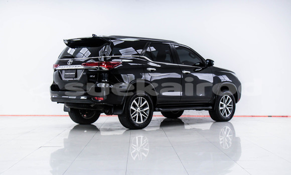 ซื้อ รถมือสอง Toyota Fortuner สีดำ รถยนต์ ใน %{เมือง} ใน กรุงเทพมหานคร ซื้อ รถมือสอง Toyota Fortuner สีดำ รถยนต์ ใน %{เมือง} ใน กรุงเทพมหานคร