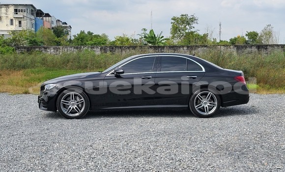 Buy Used Mercedes-Benz E-Classe Black Car in Bangkok in Bangkok Buy Used Mercedes-Benz E-Classe Black Car in Bangkok in Bangkok