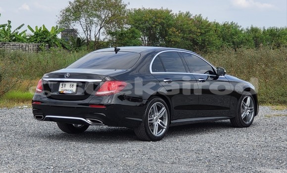 Buy Used Mercedes-Benz E-Classe Black Car in Bangkok in Bangkok Buy Used Mercedes-Benz E-Classe Black Car in Bangkok in Bangkok