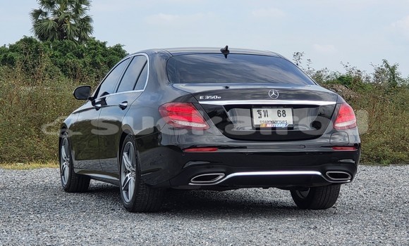 Buy Used Mercedes-Benz E-Classe Black Car in Bangkok in Bangkok Buy Used Mercedes-Benz E-Classe Black Car in Bangkok in Bangkok