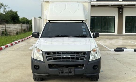 ซื้อ รถมือสอง Isuzu D–MAX ขาว รถยนต์ ใน %{เมือง} ใน กรุงเทพมหานคร