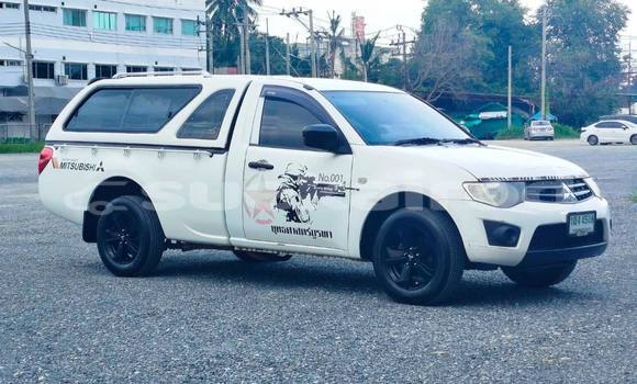Buy Used Mitsubishi Triton White Car in Bangkok in Bangkok