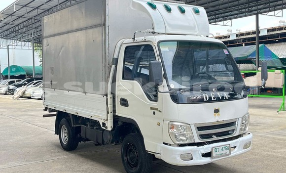 Buy Used DAF CF White Truck in Bangkok in Bangkok Buy Used DAF CF White Truck in Bangkok in Bangkok