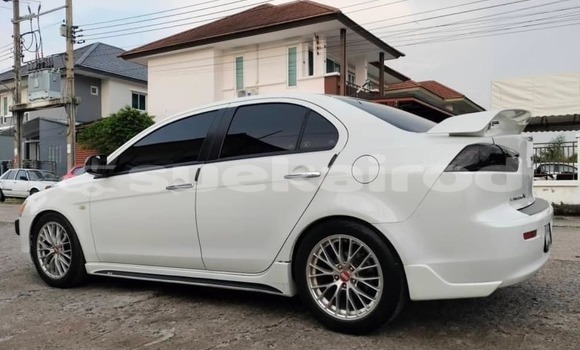 Buy Used Mitsubishi Lancer White Car in Bangkok in Bangkok Buy Used Mitsubishi Lancer White Car in Bangkok in Bangkok