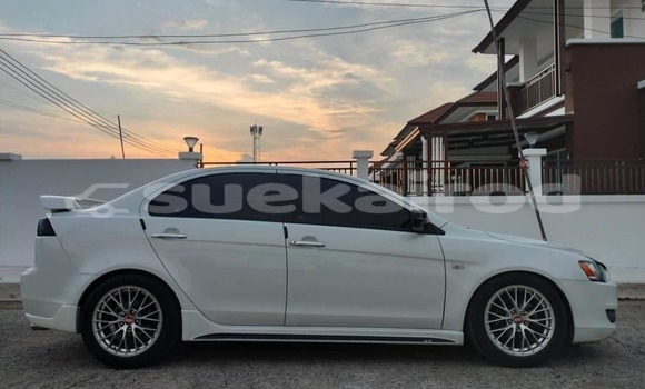 Buy Used Mitsubishi Lancer White Car in Bangkok in Bangkok Buy Used Mitsubishi Lancer White Car in Bangkok in Bangkok