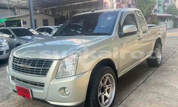 ซื้อ รถมือสอง Isuzu D-max Spacecab 2 dr อื่น ๆ รถยนต์ ใน %{เมือง} ใน กรุงเทพมหานคร