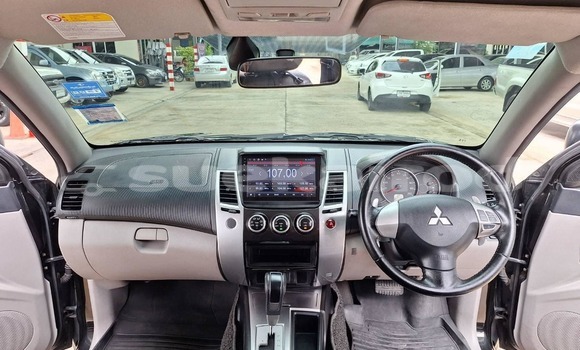 ซื้อ รถมือสอง Mitsubishi Pajero สีดำ รถยนต์ ใน %{เมือง} ใน กรุงเทพมหานคร ซื้อ รถมือสอง Mitsubishi Pajero สีดำ รถยนต์ ใน %{เมือง} ใน กรุงเทพมหานคร