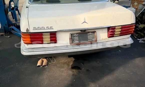 ซื้อ รถมือสอง Mercedes-Benz AMG GLC Coupe ขาว รถยนต์ ใน %{เมือง} ใน บุรีรัมย์