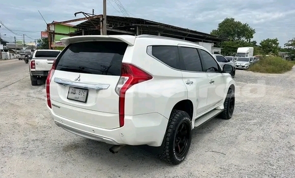 ซื้อ รถมือสอง Mitsubishi Pajero ขาว รถยนต์ ใน %{เมือง} ใน กำแพงเพชร ซื้อ รถมือสอง Mitsubishi Pajero ขาว รถยนต์ ใน %{เมือง} ใน กำแพงเพชร