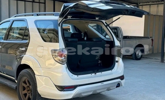 ซื้อ รถมือสอง Toyota Fortuner สีดำ รถยนต์ ใน %{เมือง} ใน กาญจนบุรี ซื้อ รถมือสอง Toyota Fortuner สีดำ รถยนต์ ใน %{เมือง} ใน กาญจนบุรี