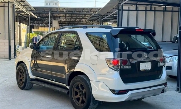 ซื้อ รถมือสอง Toyota Fortuner สีดำ รถยนต์ ใน %{เมือง} ใน กาญจนบุรี ซื้อ รถมือสอง Toyota Fortuner สีดำ รถยนต์ ใน %{เมือง} ใน กาญจนบุรี